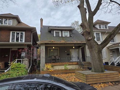 17 Fairleigh Ave S, Hamilton, ON, L8M2K1 | Card Image