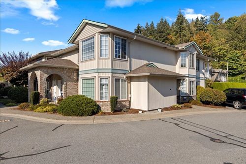 120-9855 Quarry Rd, Chilliwack, BC, V2P3M3 | Card Image