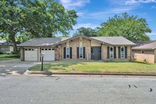 2727 Buffalo Dr, Arlington, TX, 76013-1213 | Card Image