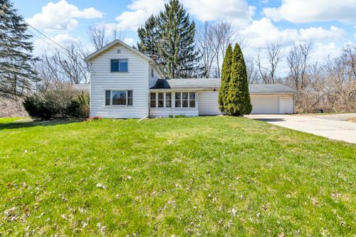 1530 S Dearing Rd, Parma, MI, 49269-9441 | Card Image