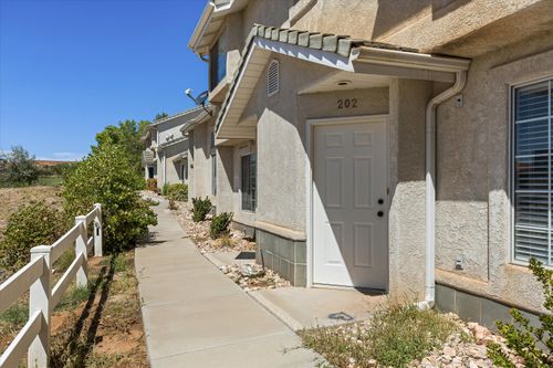 202-684 Buena Vista Blvd, Washington, UT, 84780-1547 | Card Image