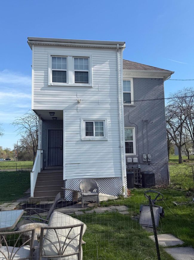 641 Josephine St, Home with 2 bedrooms, 1 bathrooms and null parking in Detroit MI | Image 12