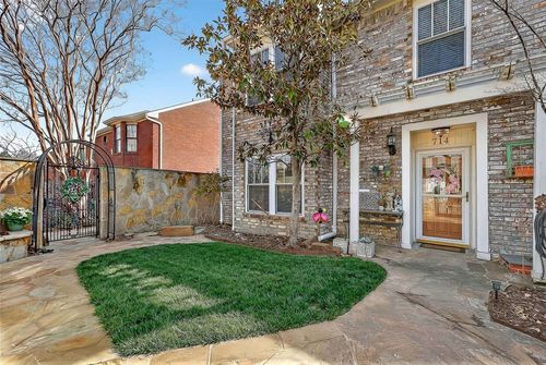 714 Pebble Beach Dr, Garland, TX, 75043-5644 | Card Image