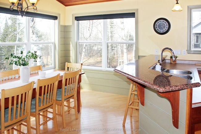 1136 Lakeside Trail, House other with 3 bedrooms, 2 bathrooms and 6 parking in Magnetawan ON | Image 12