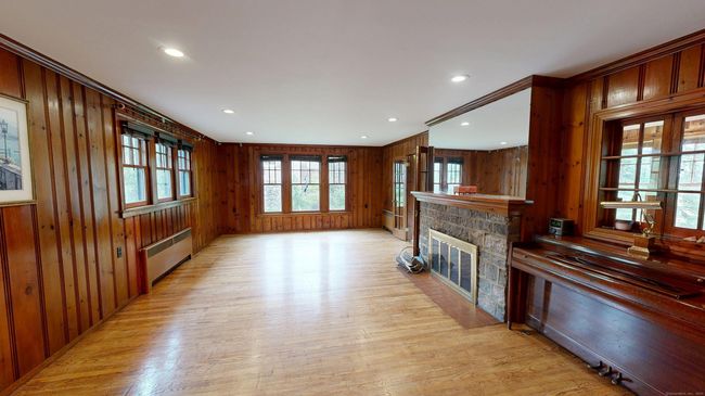85 Hillcrest Ter, House other with 4 bedrooms, 2 bathrooms and null parking in Meriden CT | Image 7