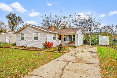 1505 Plymouth Cir, Carpentersville, IL, 60110-2407 | Card Image