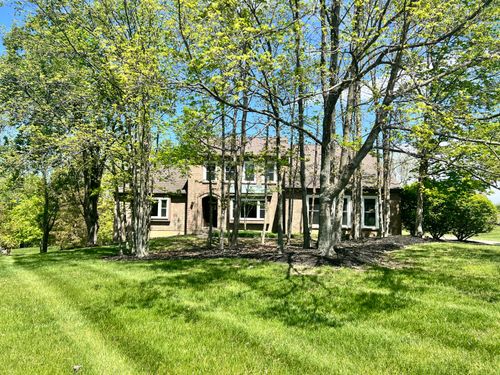9754 Windsor Way, Florence, KY, 41042-9202 | Card Image