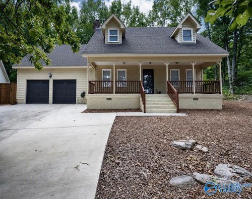 600 Nightingale Cir Se, Huntsville, AL, 35803-2816 | Card Image