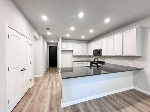 409 Palo Brea Loop, Hutto, TX, 78634-2592 | Card Image