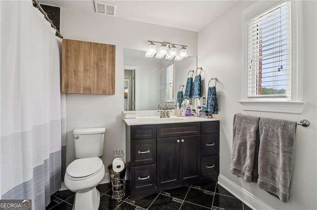UNIT-201 - 2465 Main St, Condo with 3 bedrooms, 2 bathrooms and null parking in East Point GA | Image 11