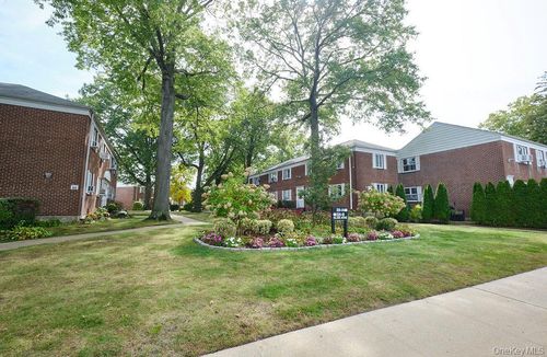 50-11-229 Hillside Ave, Queens Village, NY, 11427-2627 | Card Image