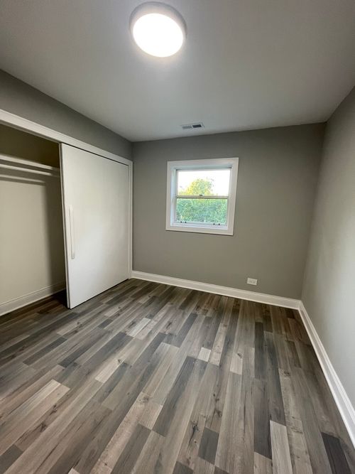 5547 S Peck Ave, Countryside, IL, 60525-3444 | Card Image