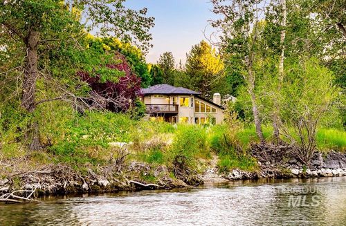 3198 E Rivernest Dr, Boise, ID, 83706-6916 | Card Image