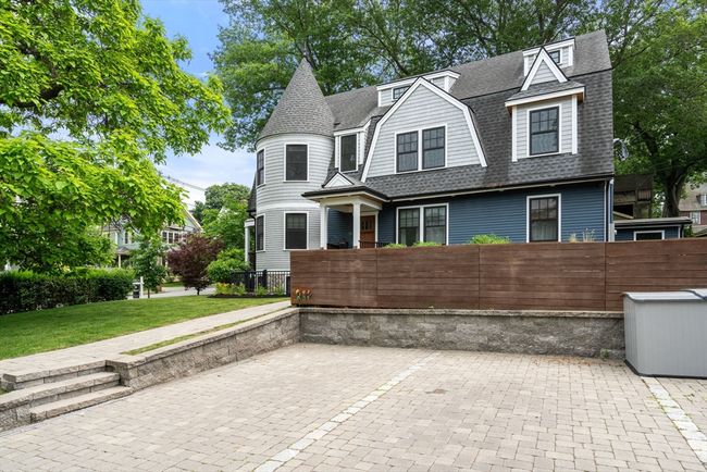 79-79 - 77 Central Ave, Condo with 4 bedrooms, 3 bathrooms and 2 parking in Newton MA | Image 25