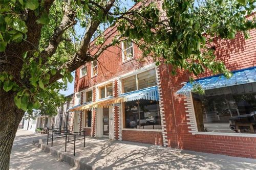 1817 Main St, Higginsville, MO, 64037-1524 | Card Image