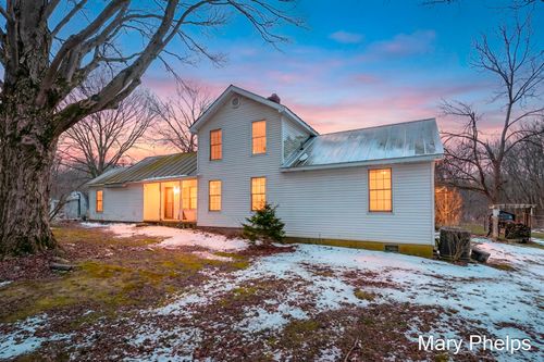 238 41st St, Allegan, MI, 49010-9141 | Card Image