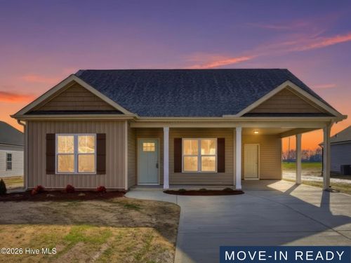 604 S Vance St, Fremont, NC, 27830-4403 | Card Image