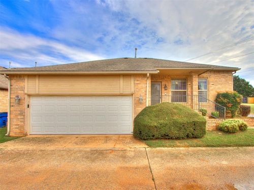 2124 Trailwood Rd, Edmond, OK, 73034-3115 | Card Image