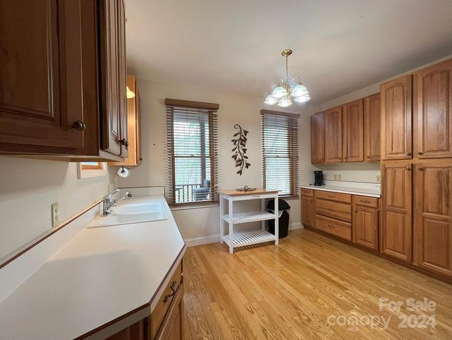 686 Fontana View Rd, House other with 4 bedrooms, 4 bathrooms and null parking in Bryson City NC | Image 13