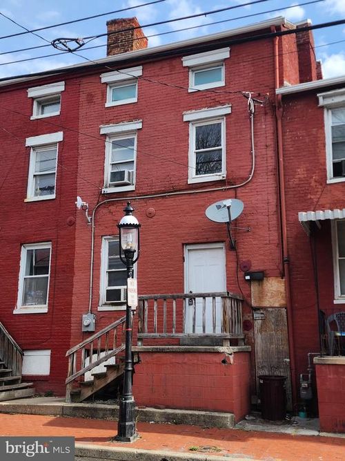 105 Decatur St, CUMBERLAND, MD, 21502-2445 | Card Image