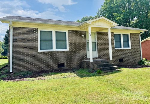 417 W Buckoak St, Stanley, NC, 28164-1958 | Card Image