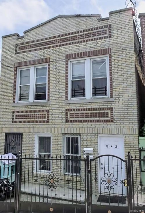 942 Tilden St, Bronx, NY, 10469-1159 | Card Image