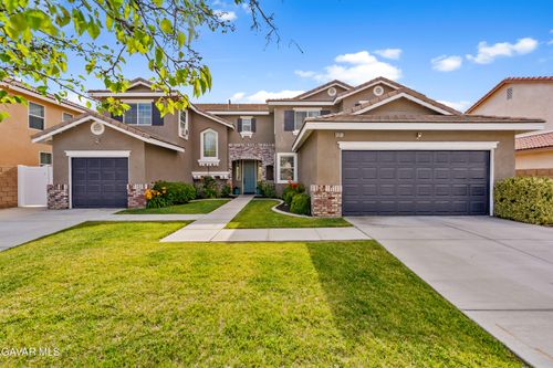 43927 33rd St W, Lancaster, CA, 93536-6924 | Card Image