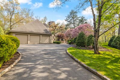 8 Saint Andrews Drive, House other with 4 bedrooms, 3 bathrooms and null parking in Farmington CT | Image 2