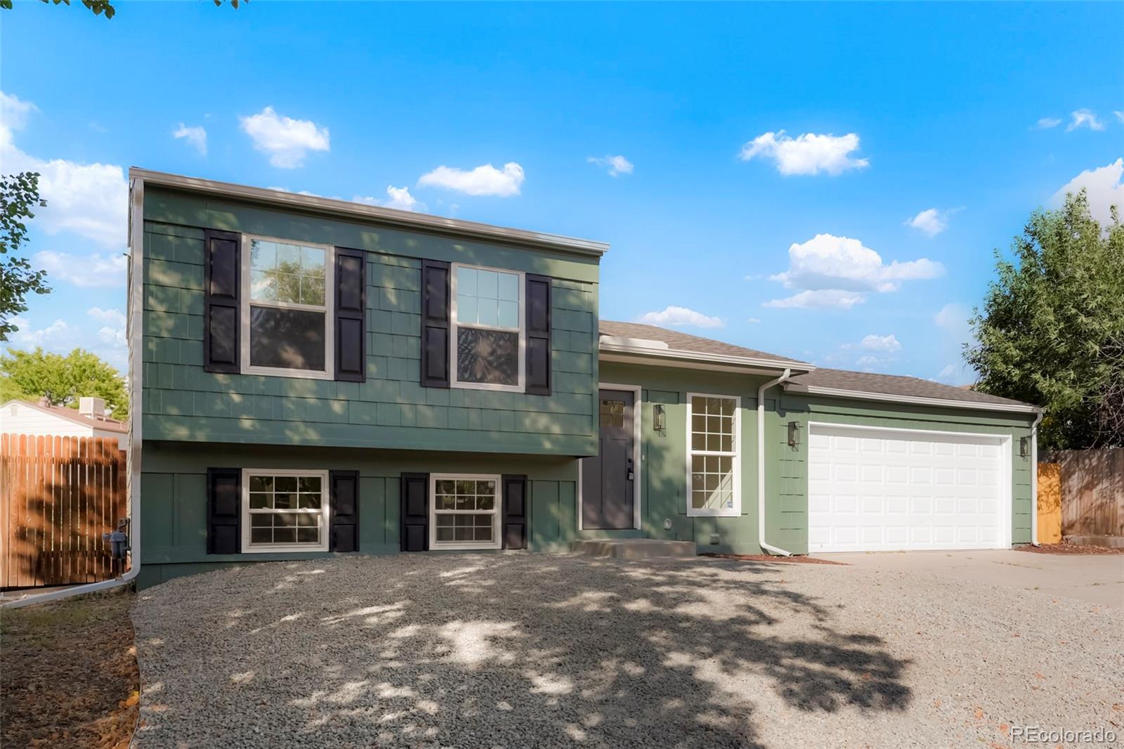 Buchanan Dr, Aurora, CO 80011