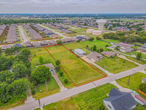 7400 Carol Dr, Greenville, TX, 75402-8104 | Card Image