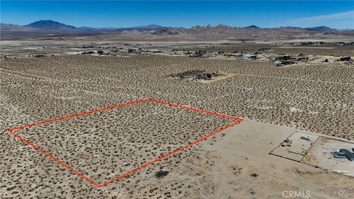 712 Fairlane, Lucerne Valley, CA, 92356 | Card Image