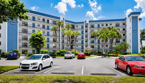 205-4640 W Lucerne Lakes Blvd W, Lake Worth, FL, 33467 | Card Image