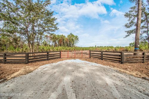 13837 County Road 124, Sanderson, FL, 32087-2114 | Card Image