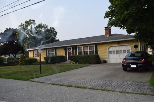 40 Hawks Nest Rd, Old Lyme, CT, 06371-2039 | Card Image