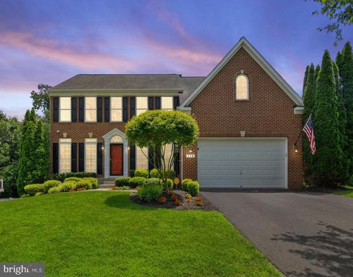 236 Preston Dr, Warrenton, VA, 20186-2664 | Card Image