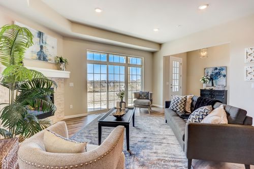 2836 Fox Lake Cir, Waukesha, WI, 53189-6583 | Card Image