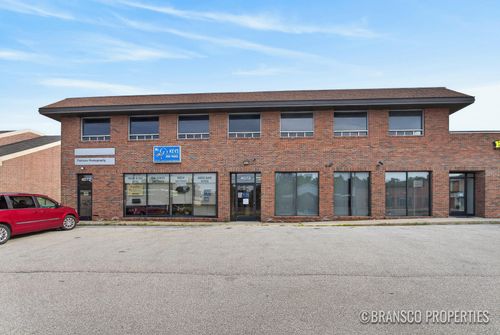 4073 Lake Michigan Dr Nw, Grand Rapids, MI, 49534-7849 | Card Image