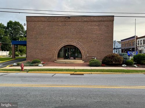 126 S 3rd St, OXFORD, PA, 19363-1704 | Card Image