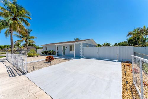 30701 Sw 156th Ave, Homestead, FL, 33033-4339 | Card Image