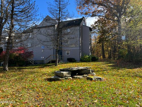 215 E East Valley Point Lane, Claysburg, PA, 16625 | Card Image
