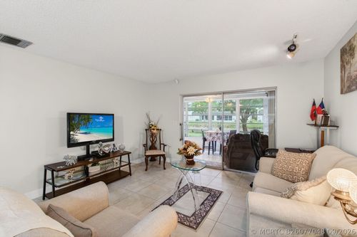 136 Lake Rebecca Dr, West Palm Beach, FL, 33411-9206 | Card Image