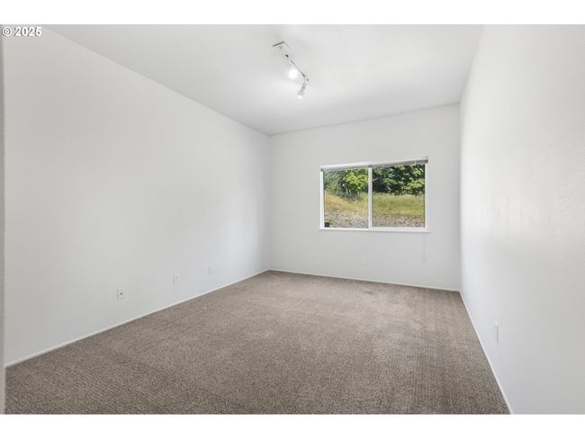 2689 Cupola Dr, House other with 4 bedrooms, 2 bathrooms and null parking in Eugene OR | Image 26