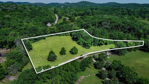 110 Hidden Valley Rd, Arrington, TN, 37014-4836 | Card Image