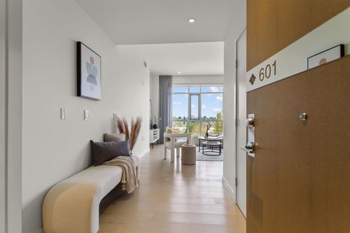 601-5189 Cambie St, Vancouver, BC, V5Z0J4 | Card Image