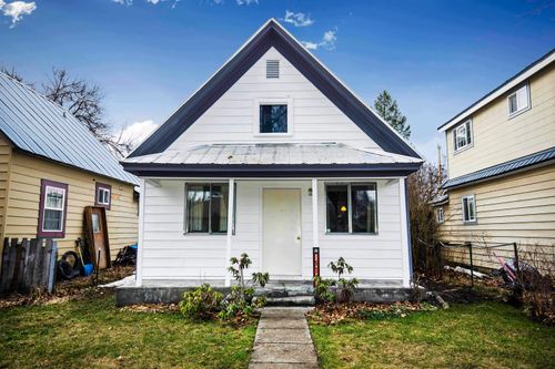 517 S Union Ave, Newport, WA, 99156-9620 | Card Image