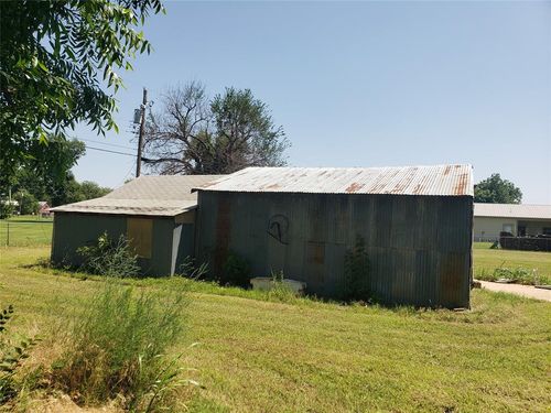 214 N Pecan St, Crescent, OK, 73028-9058 | Card Image