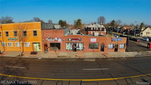 15314 W Warren Ave, Dearborn, MI, 48126-1358 | Card Image