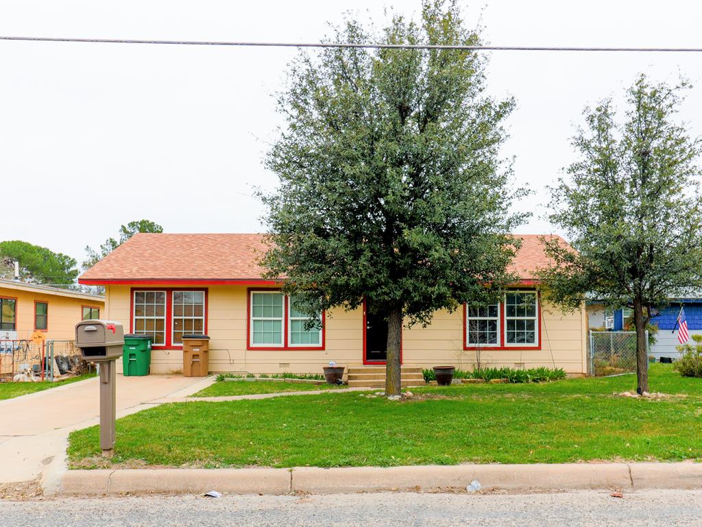 Webster St, San Angelo, TX 76901