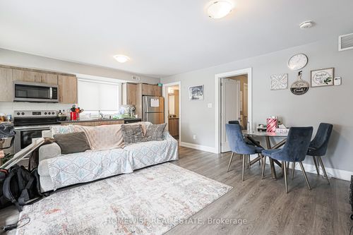 101-814 Glencairn Ave, North York, ON, M6B2A3 | Card Image