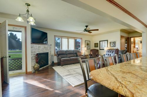 1403 N 9th St, Estherville, IA, 51334-1118 | Card Image
